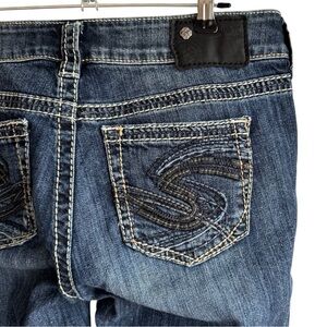 Silver Jeans Suki Capri Womens 28 Medium Wash Blue Stretch Denim Timeless EUC